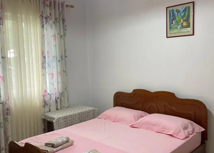 Lionel Apartment *