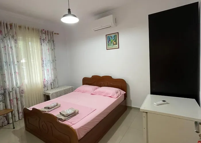Lionel Apartment *